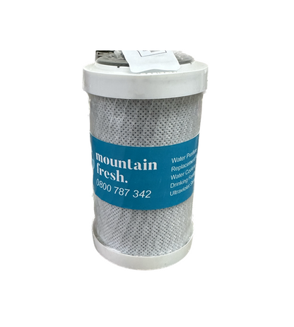 Carbon Block 5-Inch Filter CC55 – Mountain Fresh 5-inch carbon block water filter with black core.